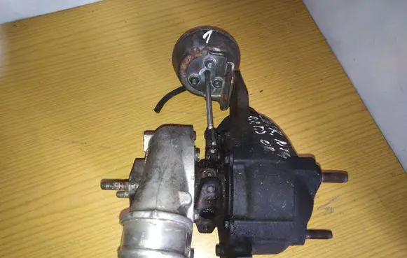 Honda Civic Turbo 18900RSRE01 7537085