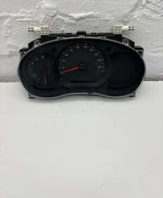 Speedometer (instrument cluster)