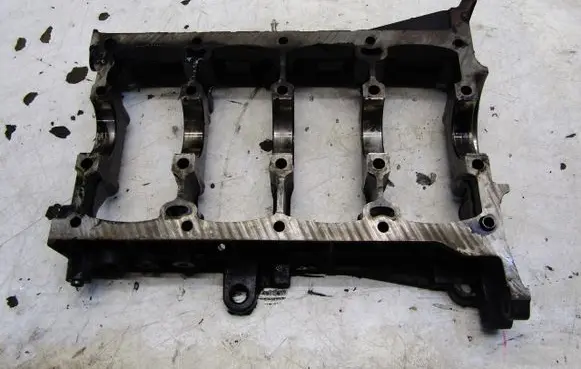 Hyundai Tucson TL Driveshaft support bearing bracket GMAUTO4574097