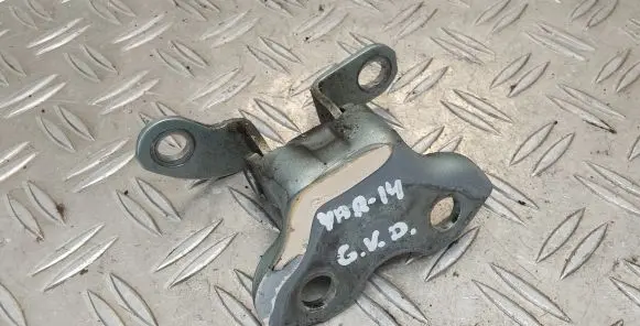 Toyota Yaris Rear door upper hinge