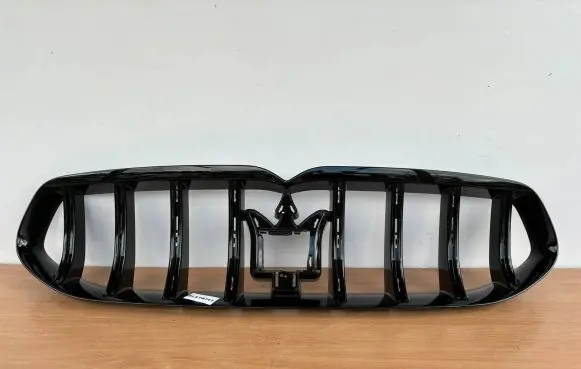 Maserati Grecale Front grill 670170829