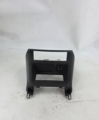 Mitsubishi Pajero Other center console (tunnel) element MR402625