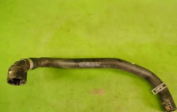 Skoda Octavia Mk4 Engine coolant pipe/hose 5WA122157M