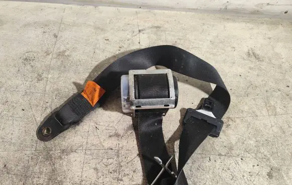 Ford Fiesta Front seatbelt 2S6AA61294