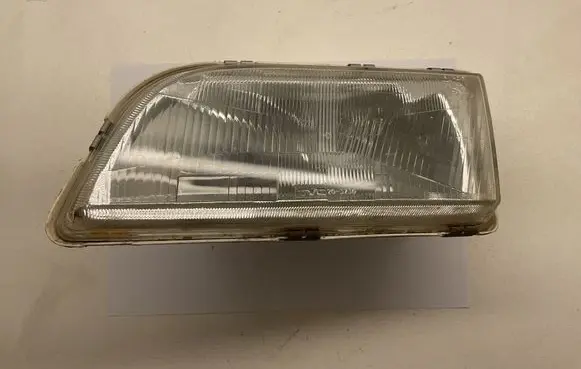 Volvo S40, V40 Headlight/headlamp 203730B