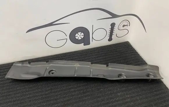 Audi A5 Fender end trim 8W6821112
