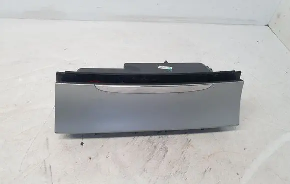 Volkswagen PASSAT B6 Car ashtray 3C0863284 3C0857961 318220100