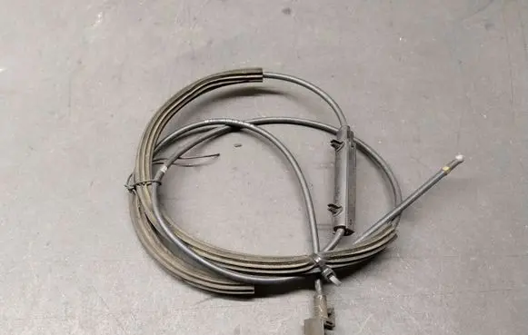 Volkswagen PASSAT B6 Engine bonnet/hood lock release cable 3C1823531