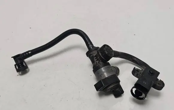 BMW X3 F25 Fuel tank valve 7636155 7636156 8617097
