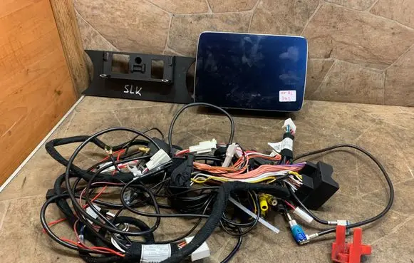 Mercedes-Benz SLK R172 Screen/display/small screen 