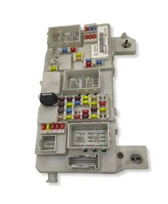 Ford Kuga I Fuse module 7M5T14A073JG