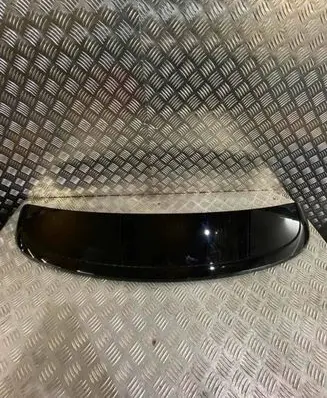 Tailgate/trunk spoiler