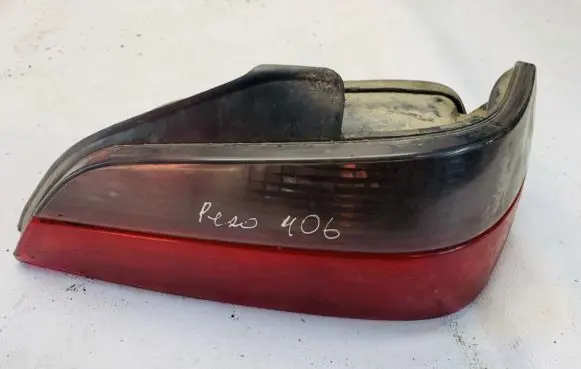 Peugeot 406 Rear/tail lights lp1g12ad