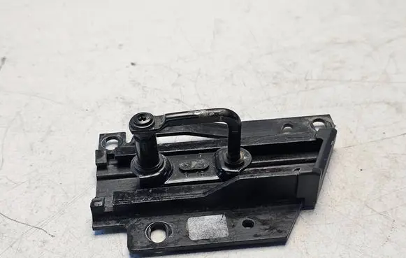 Audi A4 S4 B9 Engine bonnet/hood lock/latch loop/hook 8W0823185C