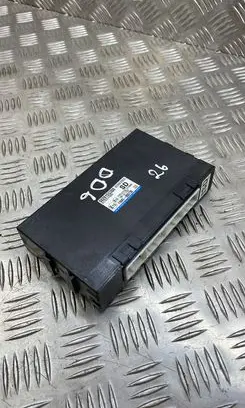 Subaru Forester SJ Comfort/convenience module 88281SG300