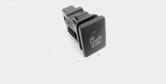 Toyota RAV 4 (XA40) BSM Control unit 15C691
