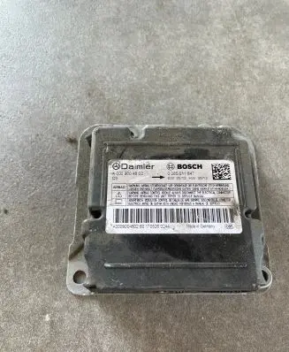 Mercedes-Benz Sprinter W906 Airbag control unit/module A0009004802 0285011847