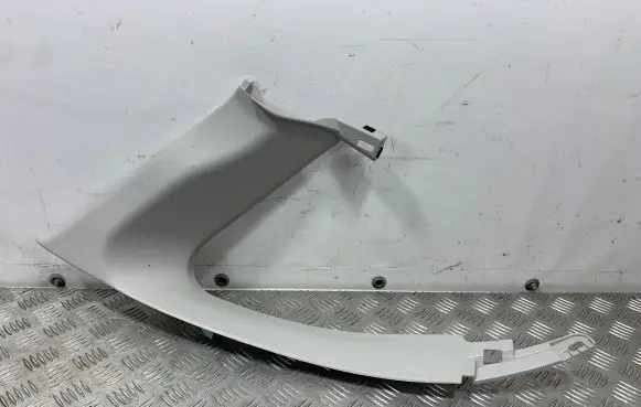 Subaru Outback (BT) (D)pillar trim (top) 94013AN110
