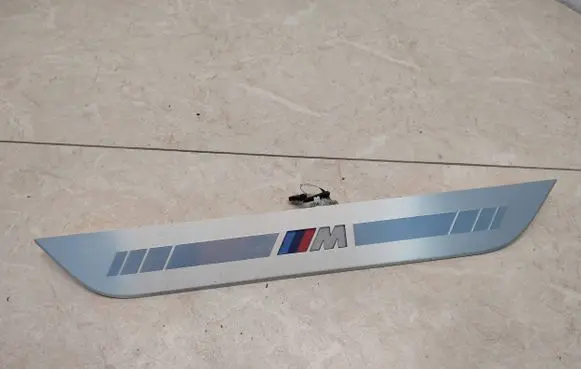 BMW 8 G16 Front sill trim cover 8077337 51478077337