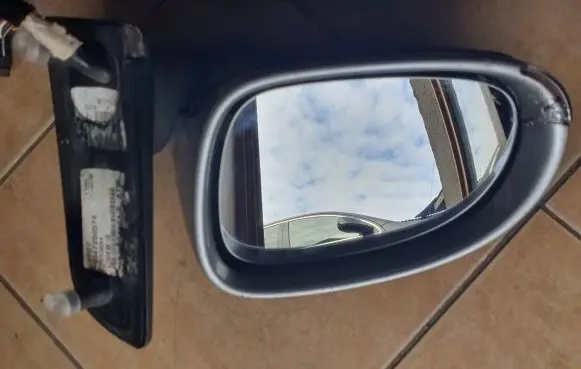 Manual wing mirror