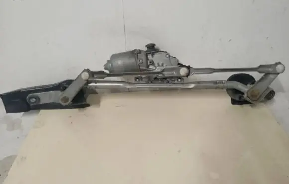 Mazda 6 Front wiper linkage and motor 1593001431