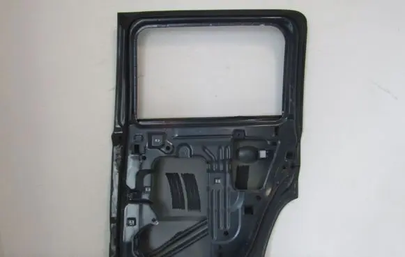 Jeep Patriot Rear door