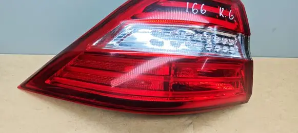Mercedes-Benz ML W166 Rear/tail lights A1669063301