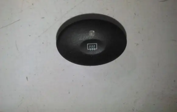Windscreen/window heater switch