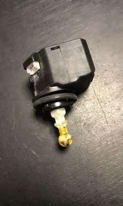 Opel Vectra C Headlight level adjustment motor 00883000