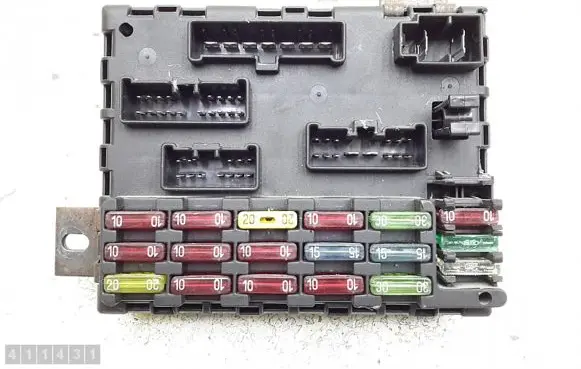Alfa Romeo 156 Fuse module
