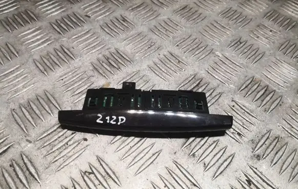 Mercedes-Benz E W212 Parking PDC sensor display screen A0015424623 0015424623