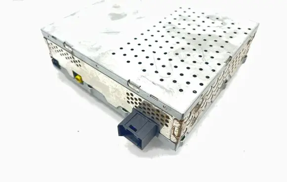 Mercedes-Benz E W211 Sound amplifier A2118703989