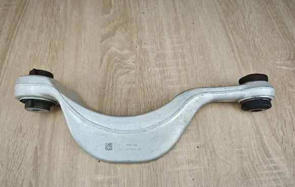 BMW X5 G05 Rear control arm 6878021