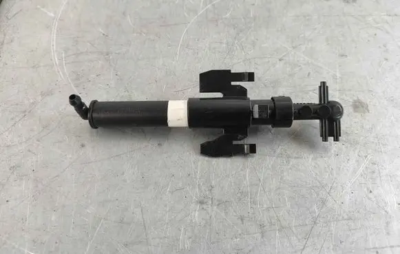 Volvo C40 Headlight washer spray nozzle 32229279