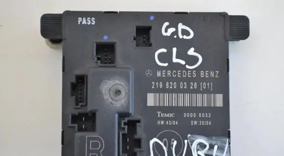 Mercedes-Benz CLS C219 Door control unit/module 2198200326