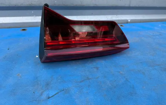Volkswagen T-Roc Tailgate rear/tail lights 2GA945094B