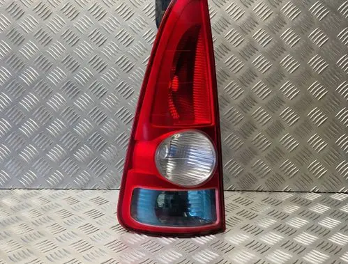 Renault Espace IV Rear/tail lights 8200027153