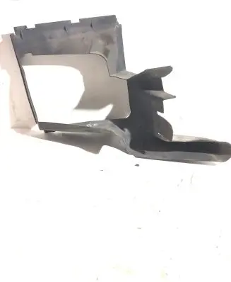 Audi Q7 4L Intercooler air channel guide 4l0117336