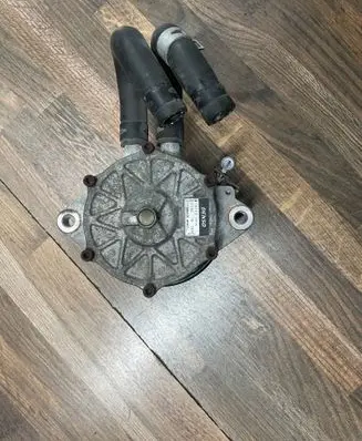 Toyota Land Cruiser (J100) Water pump 4181000013