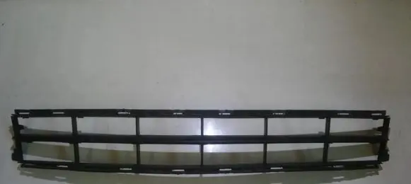 Renault Laguna II Front bumper lower grill