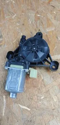 Audi A3 8Y Front door window regulator motor 5Q0959801C 12032022