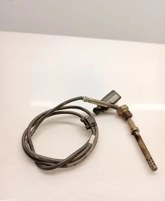 Volkswagen Touareg II Exhaust gas temperature sensor 057906088H