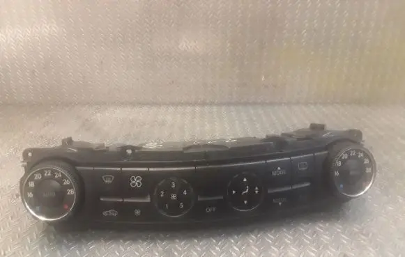 Mercedes-Benz E W211 Interior fan control switch 2118300490