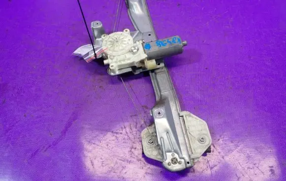 Renault Clio II Rear door window regulator with motor 8200232509A