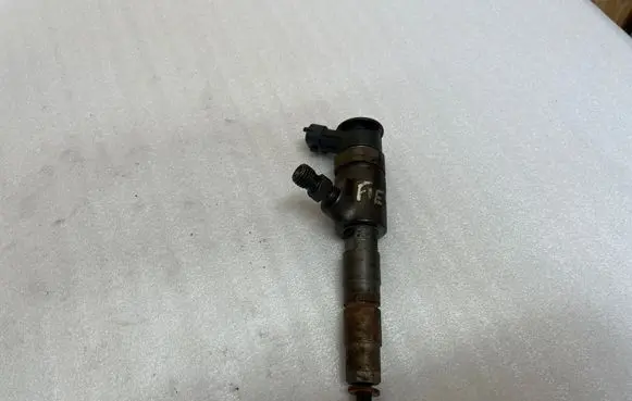 Ford Fiesta Fuel injector 0445110340