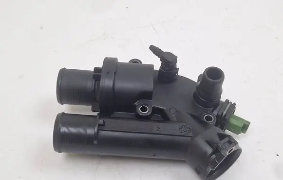 Jaguar XF X250 Thermostat/thermostat housing 9657182080