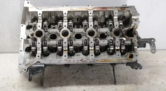 Volkswagen PASSAT B7 Engine head 06H103373K 06H103064K 706H353K