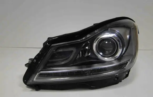 Mercedes-Benz C W204 Headlight/headlamp