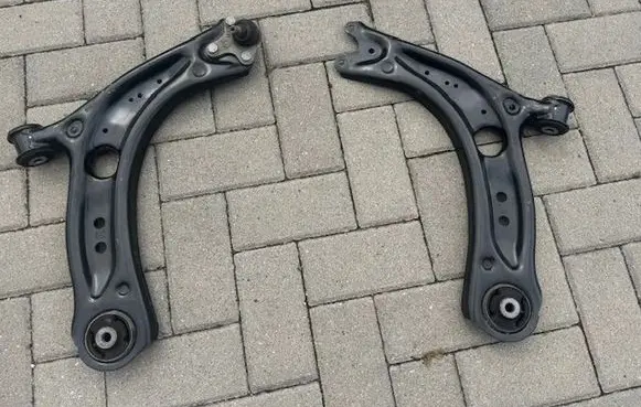 Volkswagen Golf VII Front control arm 5Q0407151 5Q0407151J