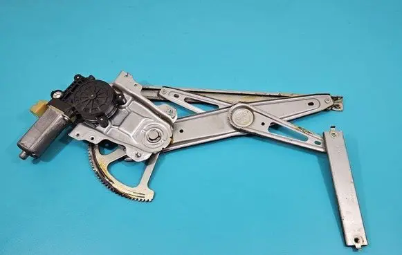Toyota Yaris Front door window regulator with motor IMPRK1407651